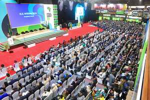 Durante tres días, líderes y responsables de África y de otros lugares, incluido el jefe de la ONU, António Guterres, se reúnen en la capital de Kenia, Nairobi, para buscar una visión africana común sobre el desarrollo y el clima. (Photo by Andrew Kasuku/Anadolu Agency via Getty Images)