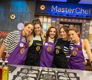 Luces Velásquez y sus compaleras de competencia en MasterChef