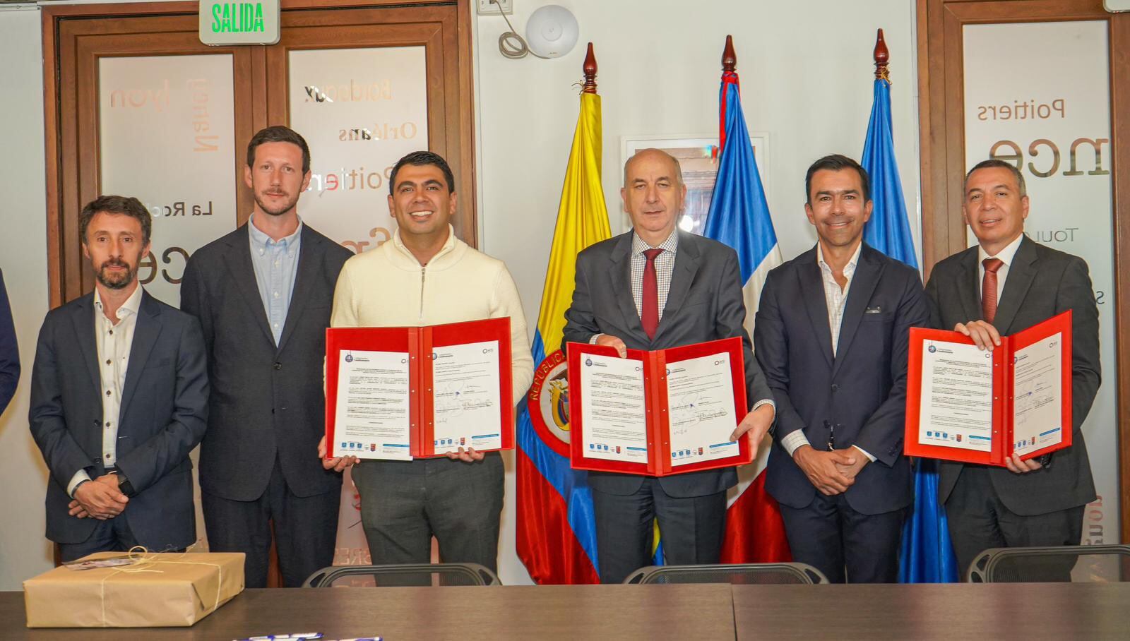 Este jueves 16 de mayo se firmó el acuerdo de entendimiento que permitirá financiar los estudios del cable aéreo.