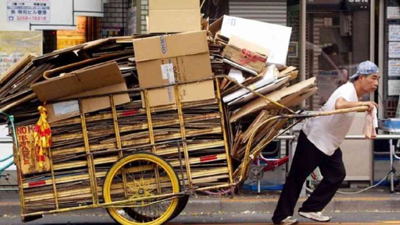 No reciclar o reciclar mal puede acarrear multas en este país asiático. Foto: Getty Images