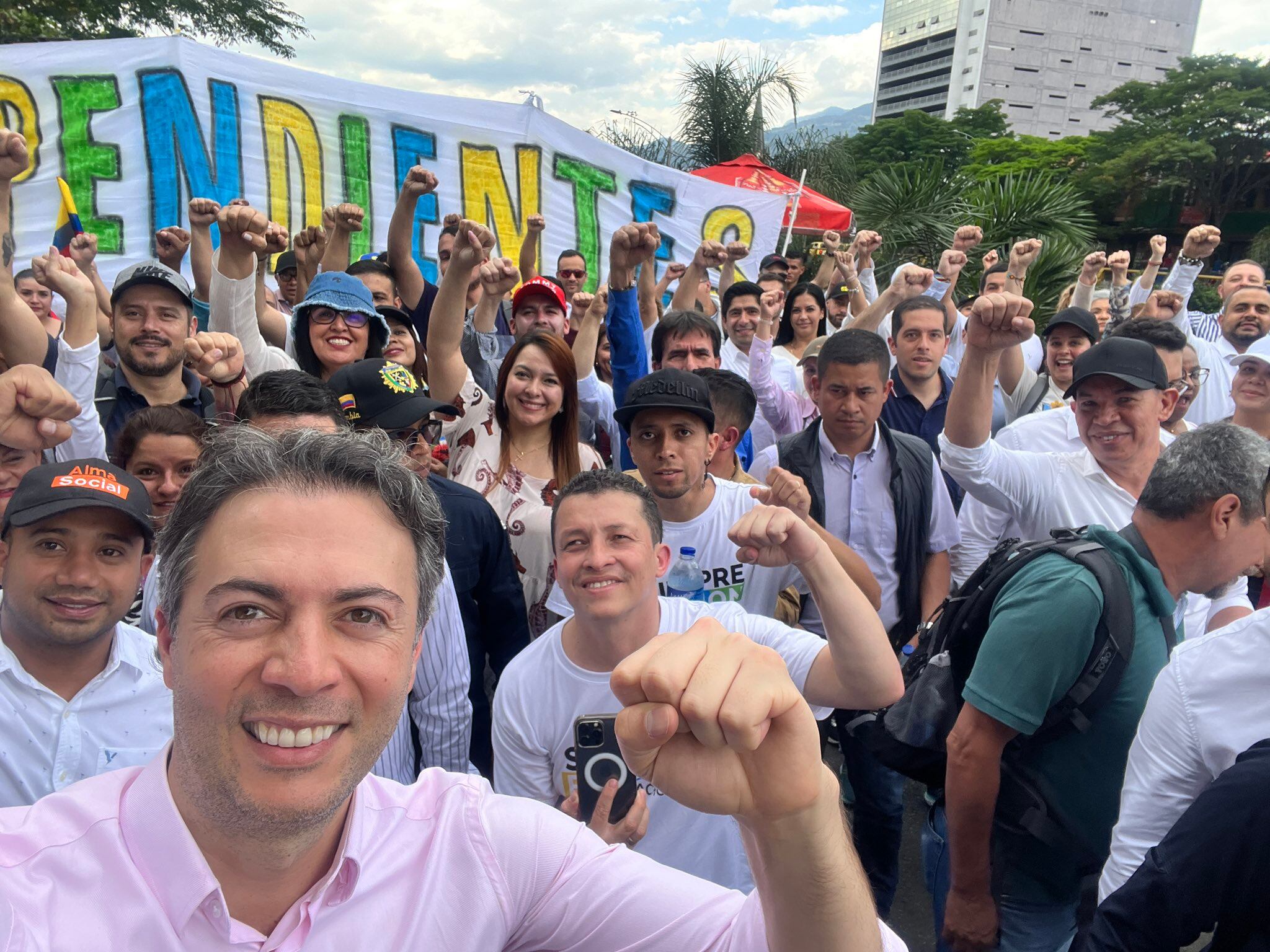 Daniel Quintero durante las manifestaciones del 14 de febrero en Medellín-