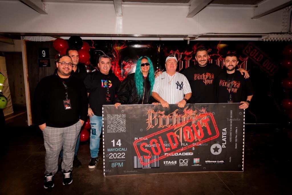 Diomar García durante el exitoso tour de Karol G en Colombia.