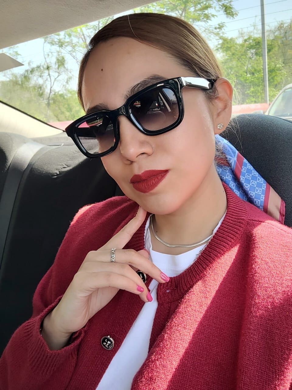 La mujer decidió hacer una fiesta con sus invitados y algunas personas que no conocía en vez de 'ahogarse en lágrimas'