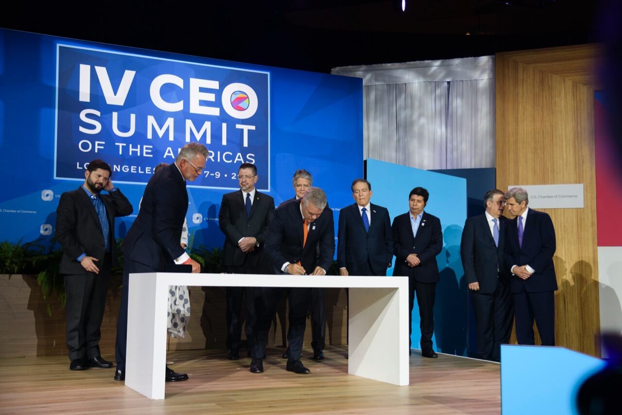 Colombia firma declaración sobre protección de océanos en la Cumbre de las Américas