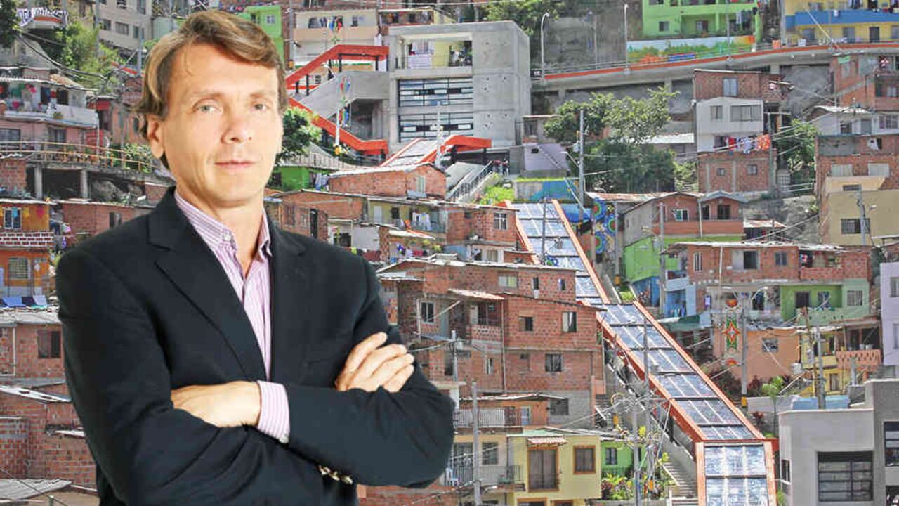 "Todo lo relacionado con la comuna 13 que ha estado en Justicia y Paz se ha solicitado"