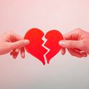 Viajar es una buena opción para curar las penas del corazón.