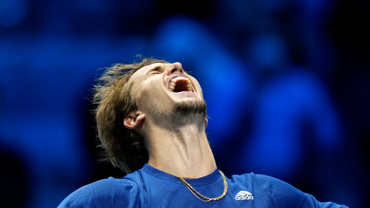 Alexander Zverev y un grito al cielo tras derrotar 6-4, 6-4 a Daniil Medvedev en la final de la Copa Masters de la ATP