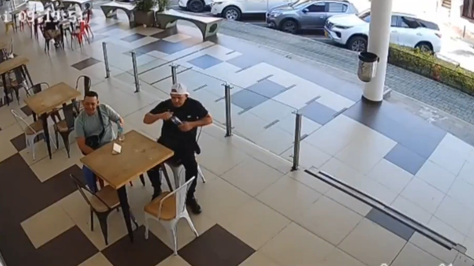 Según información preliminar, los responsables del hecho violento huyeron en una motocicleta hacia Gualanday.