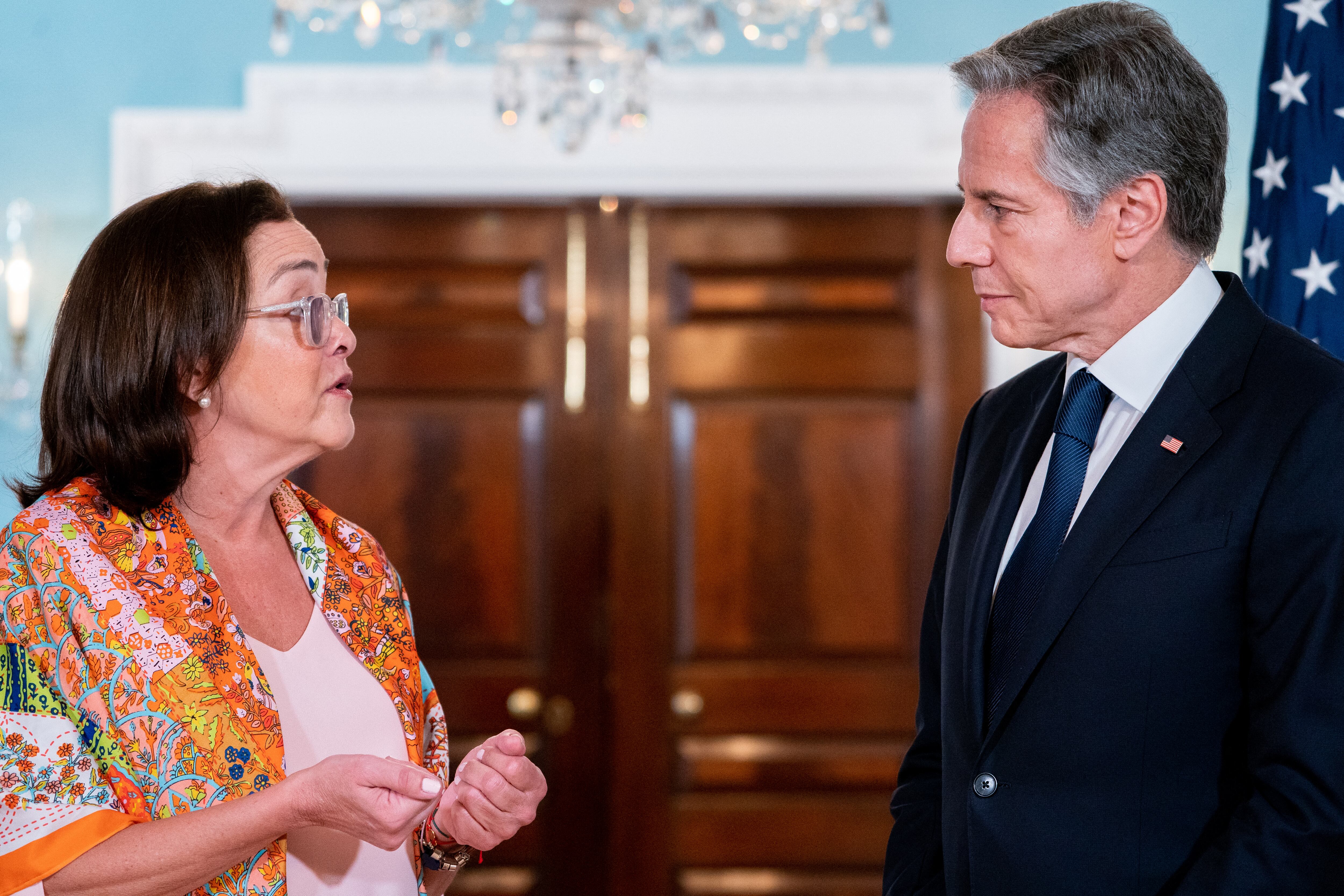 Antony Blinken y Alexandra Hill