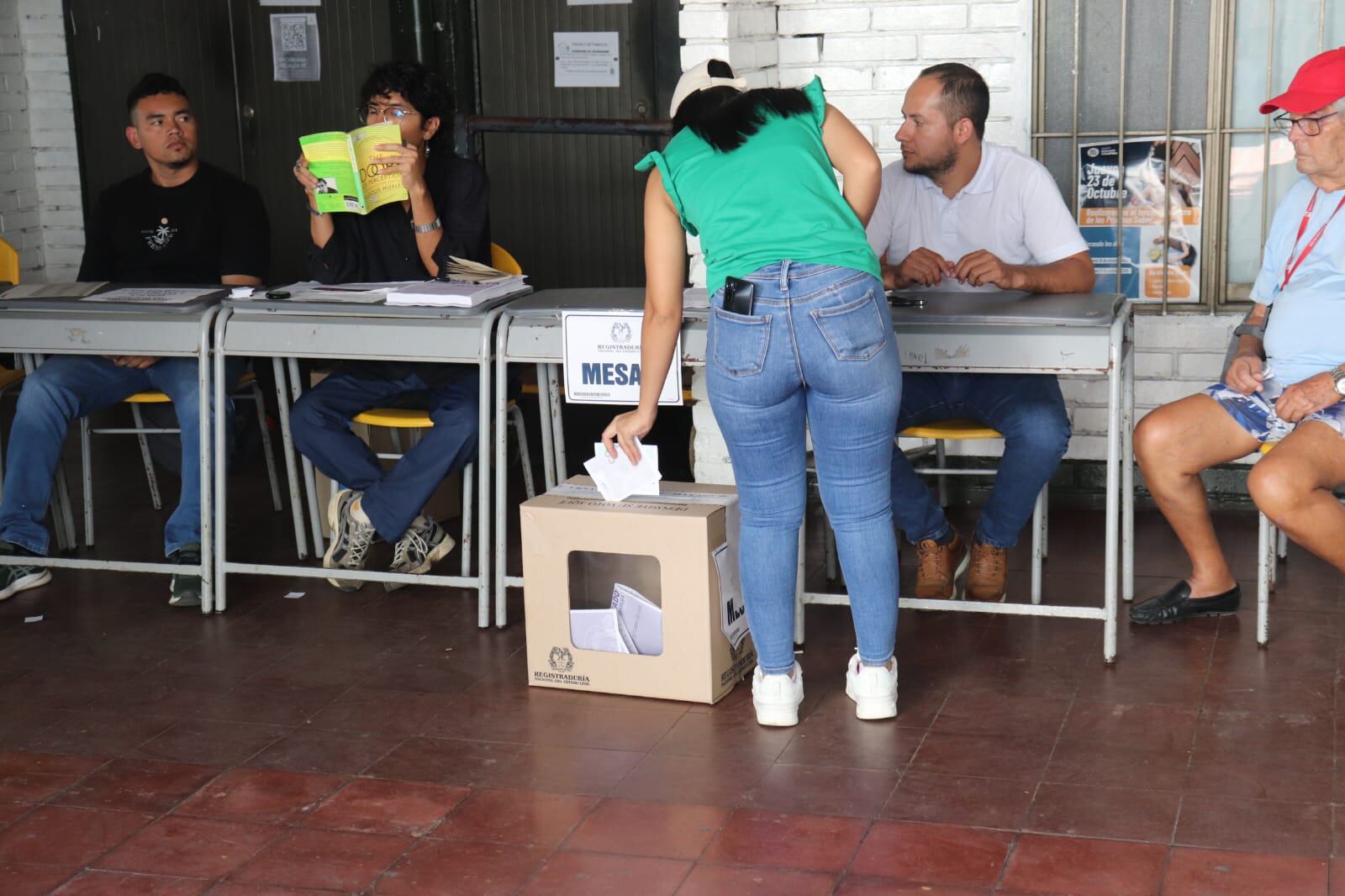 El presidente Gustavo Petro pidió extender la jornada de votación para garantizar que todos los electores puedan ejercer su derecho al voto.