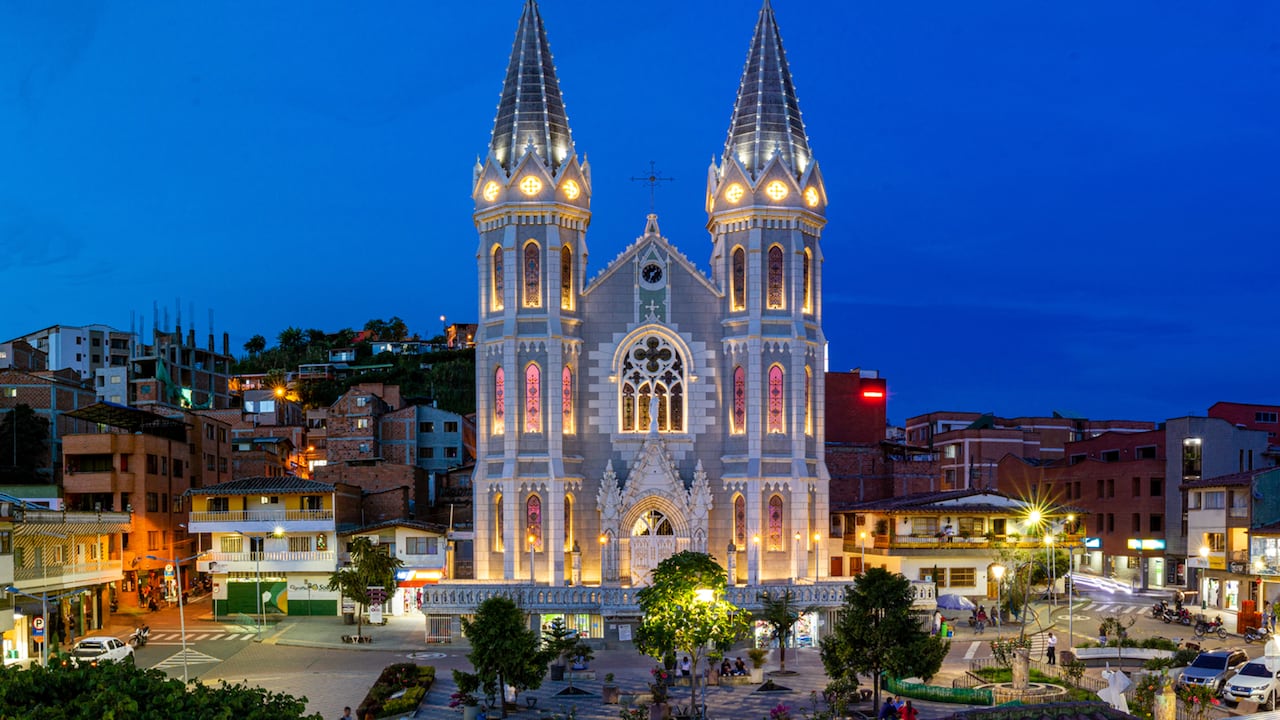Iglesia Nuestra Señora del Rosario en Donmatías.