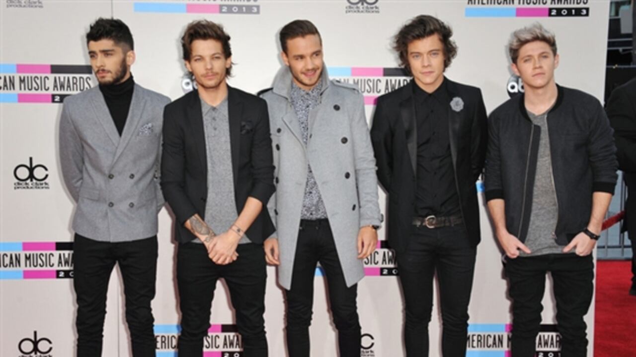 Elegantes y descomplicados, así lucieron los adolescentes de One Direction en la gala. Foto: AP