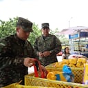 Ejército Nacional recolectando donativos para los damnificados por el terremoto.