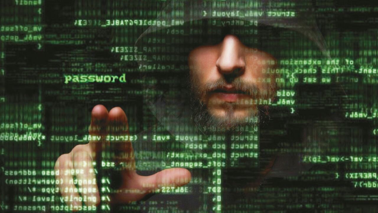 A las redes de este tipo de delincuencia no solo están vinculados expertos en informática. También hay especialistas en finanzas, contabilidad y abogados.