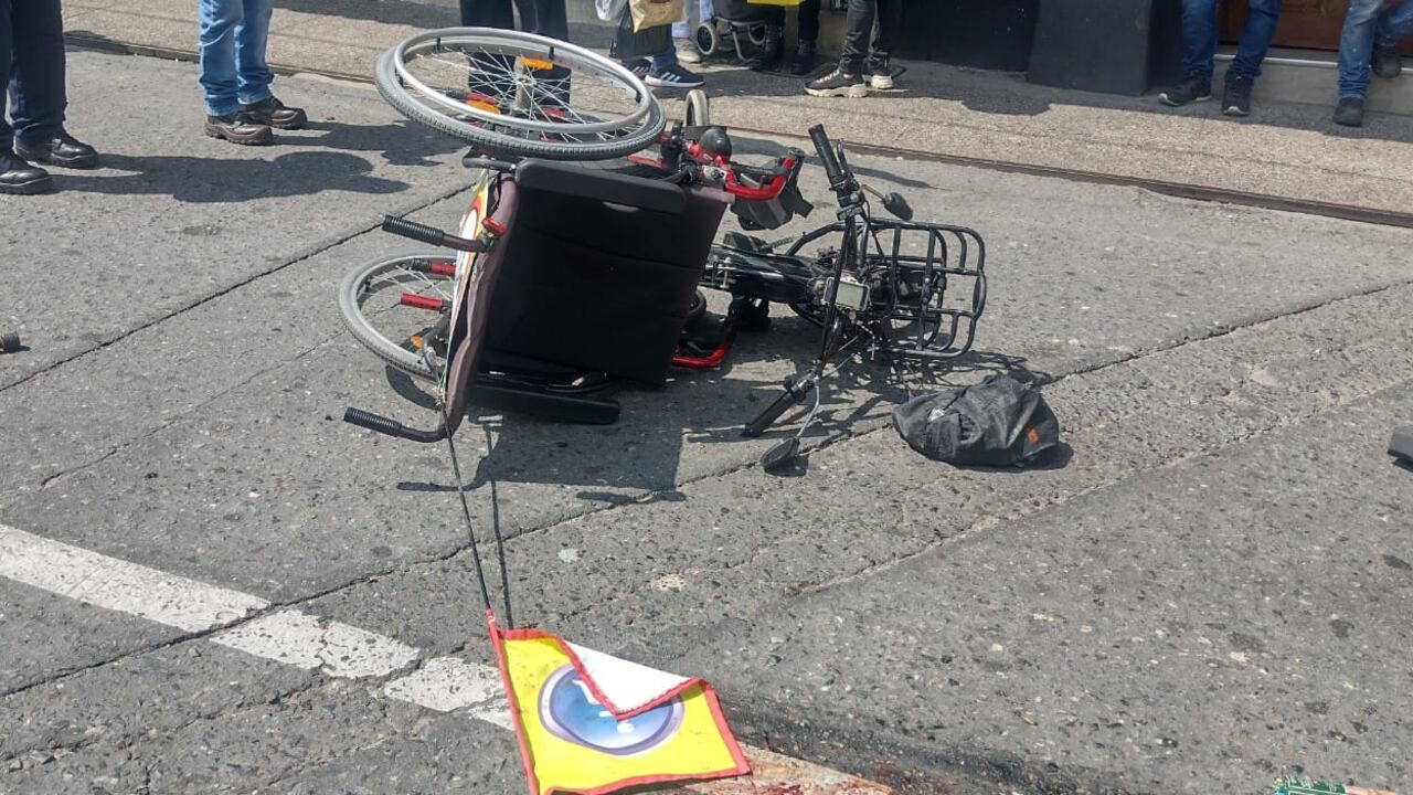 Hombre de 60 años murió tras ser arrollado por una volqueta en Envigado.