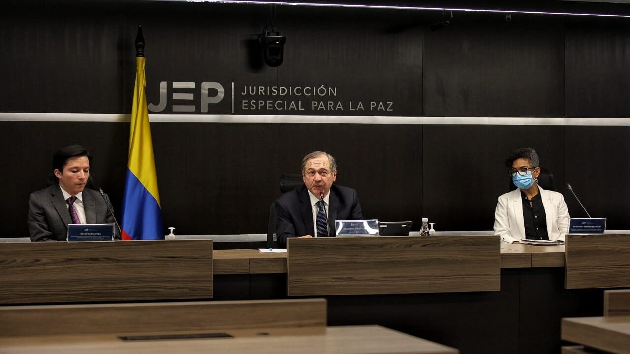 Además, fueron citadas las entidades del Sistema Integral para la Paz, así como 36 entidades expertas, incluyendo universidades y organizaciones de víctimas.