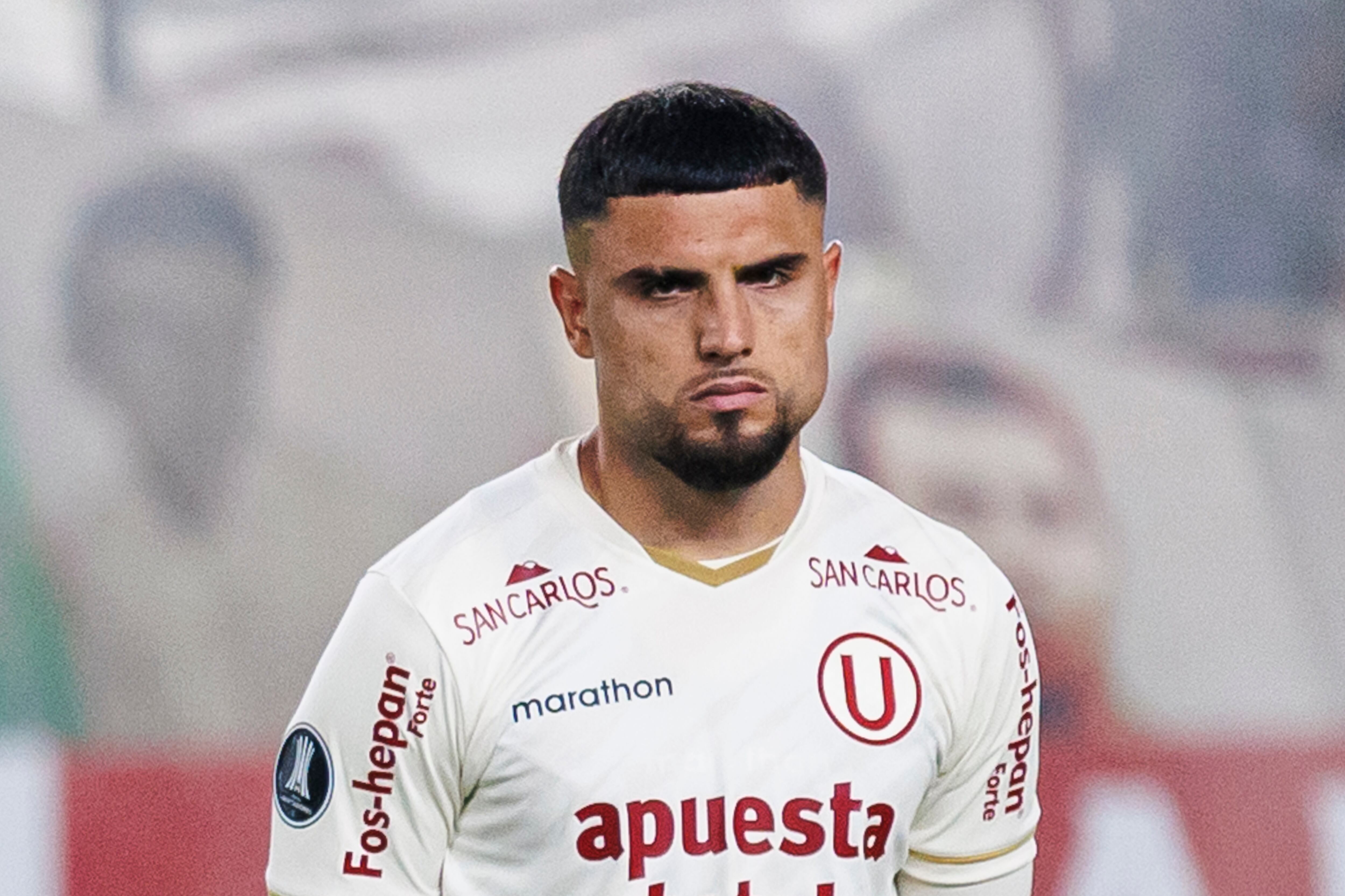 LIMA, PERU - MAY 8: Rodrigo Ureña of Universitario line up prior to the Copa CONMEBOL Libertadores 2025 match between Universitario and Independiente del Valle at Estadio Monumental U Marathon on May 8, 2025 in Lima, Peru. (Photo by Mijael Quintana/Eurasia Sport Images/Getty Images)