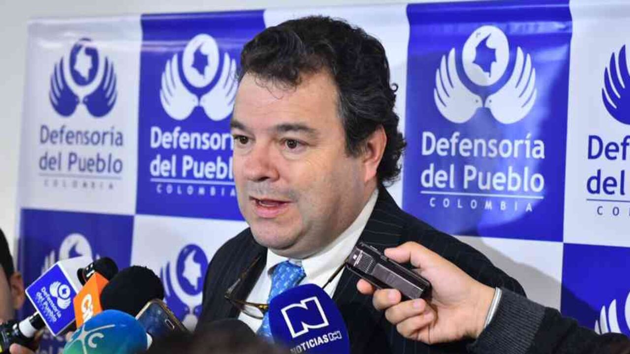 Carlos Negret Mosquera, Defensor del Pueblo.