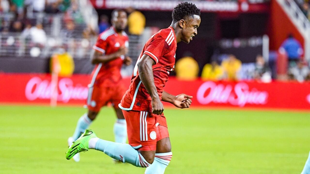 Luis Siniestra jugador del Leeds United F. C. de la Premier League de Inglaterra.