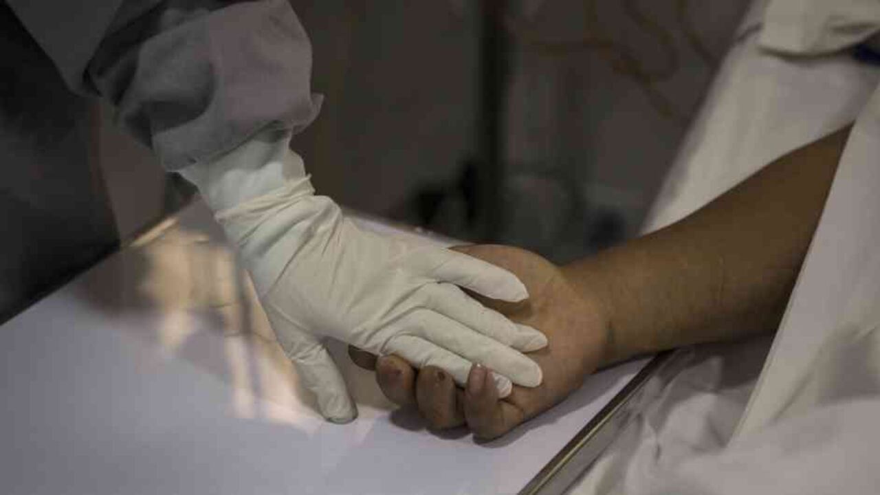 Nueva cepa mutante de coronavirus en Malasia sería 10 veces más contagiosa