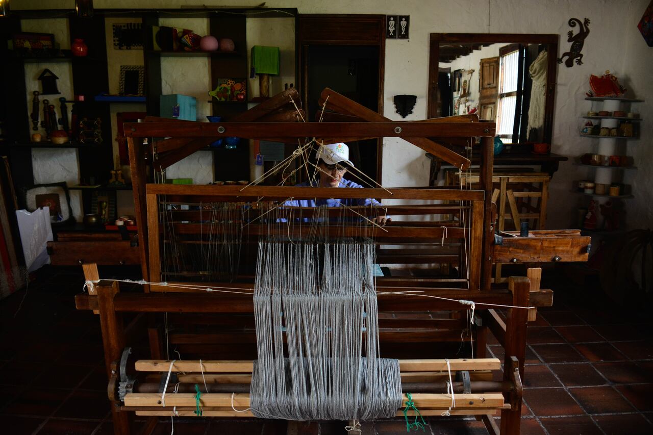 En las ruecas de Nobsa se han hilado las mejores ruanas del país.