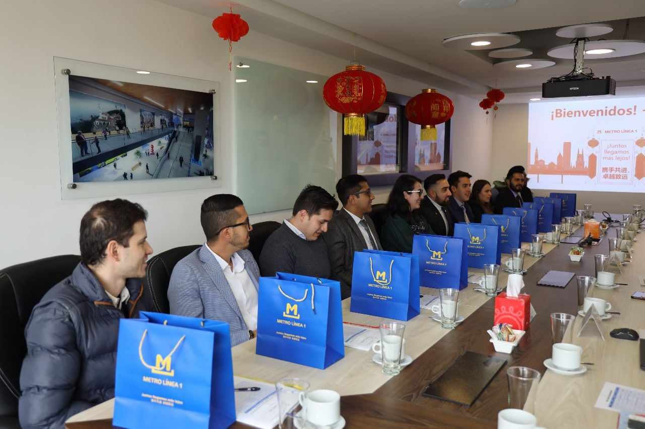 Estos diez estudiantes fueron seleccionados en un proceso en el que participaron más de 900 universitarios.