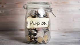 Miles de personas buscan completar los trámites de la pensión.