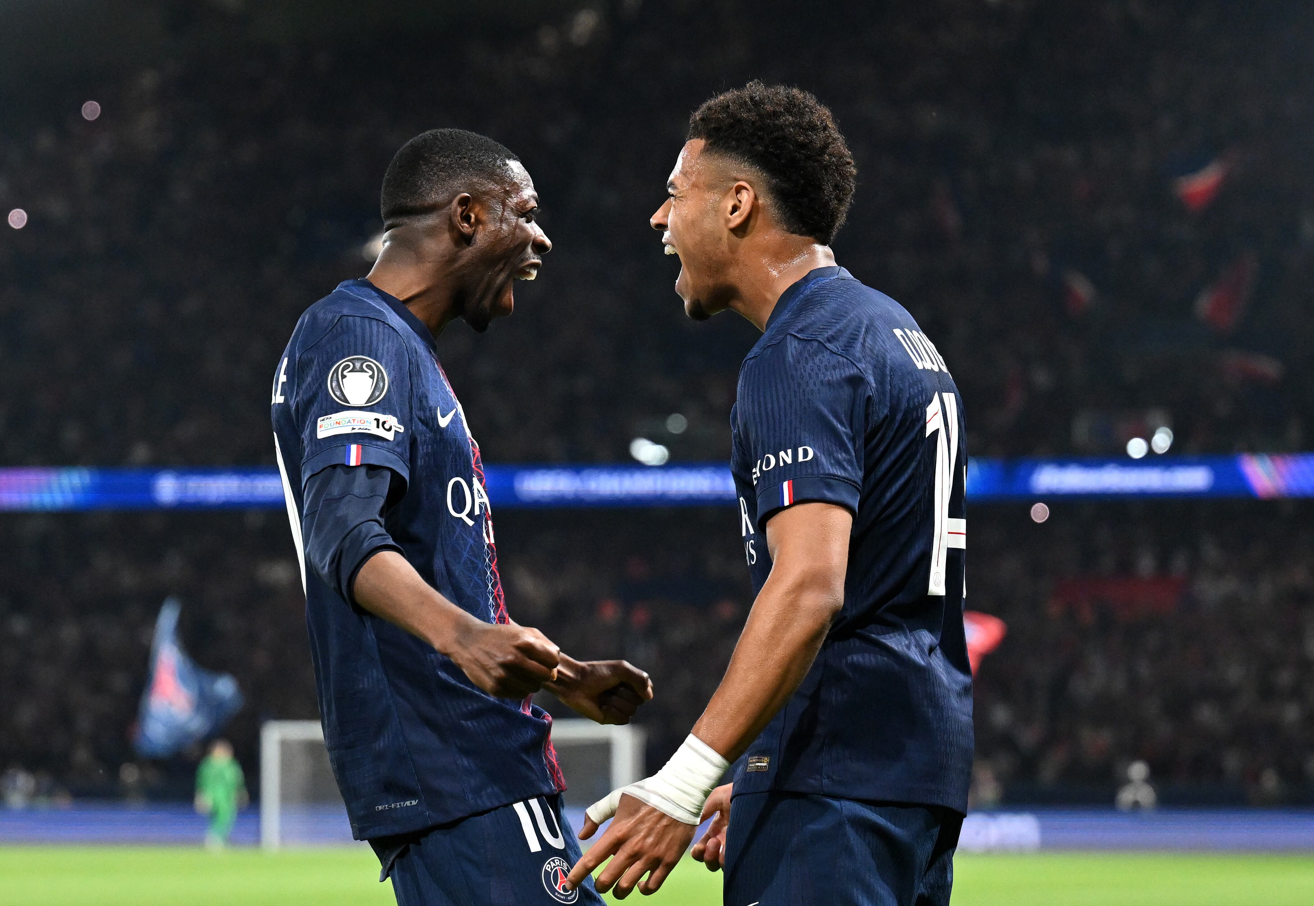 PSG celebra su victoria sobre Liverpool en la ida de cuartos de final de la Champions League.