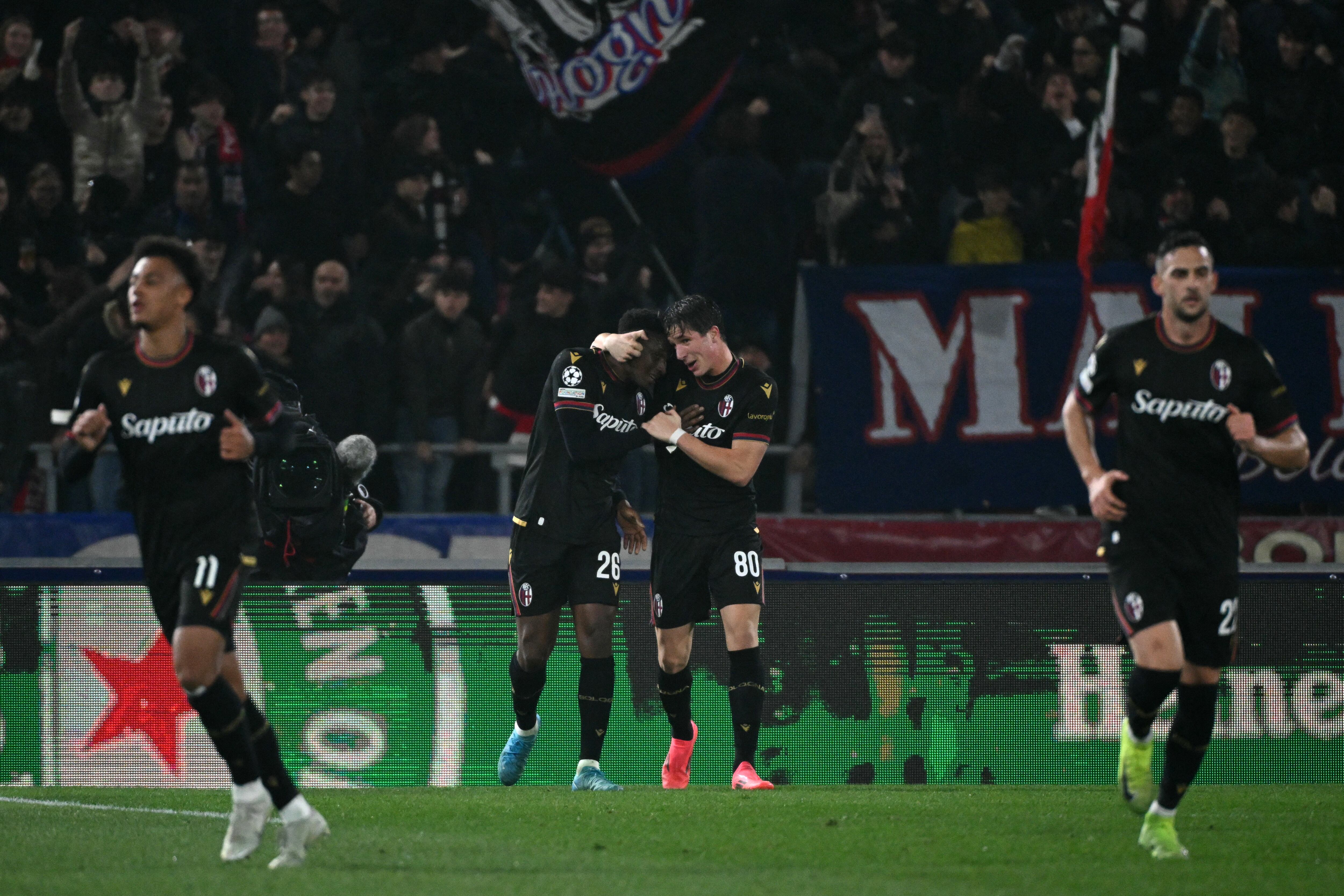 Jhon Lucumí marcó el primer gol de Bologna en la Uefa Champions League.