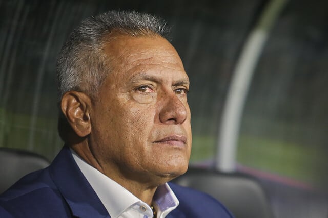 Hernán Torres será el técnico de Millonarios para 2026, a menos que algo extraordinario ocurra. Es decir que lo dirigiría en Copa Sudamericana.