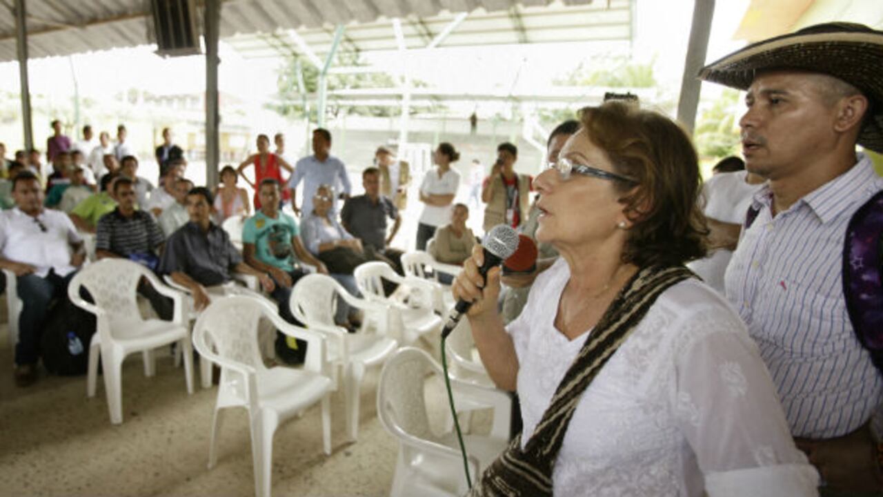 Miriam Villegas, la directora del Incoder, fue una de las representantes institucionales que asistió al evento, el mismo que abandonaron los campesinos.