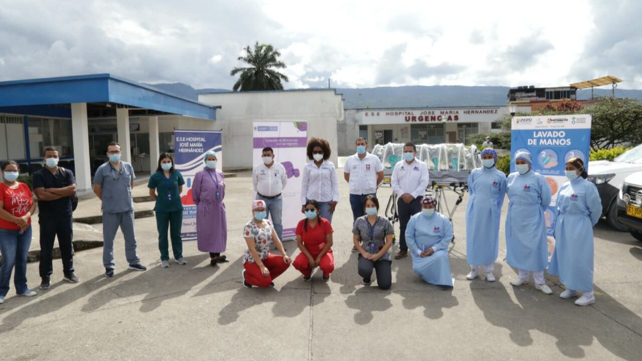 El primer equipo fue entregado en el Hospital José María Hernández de Mocoa. También se beneficiaron centros asistenciales de los municipios de Colón y Puerto Leguízamo.