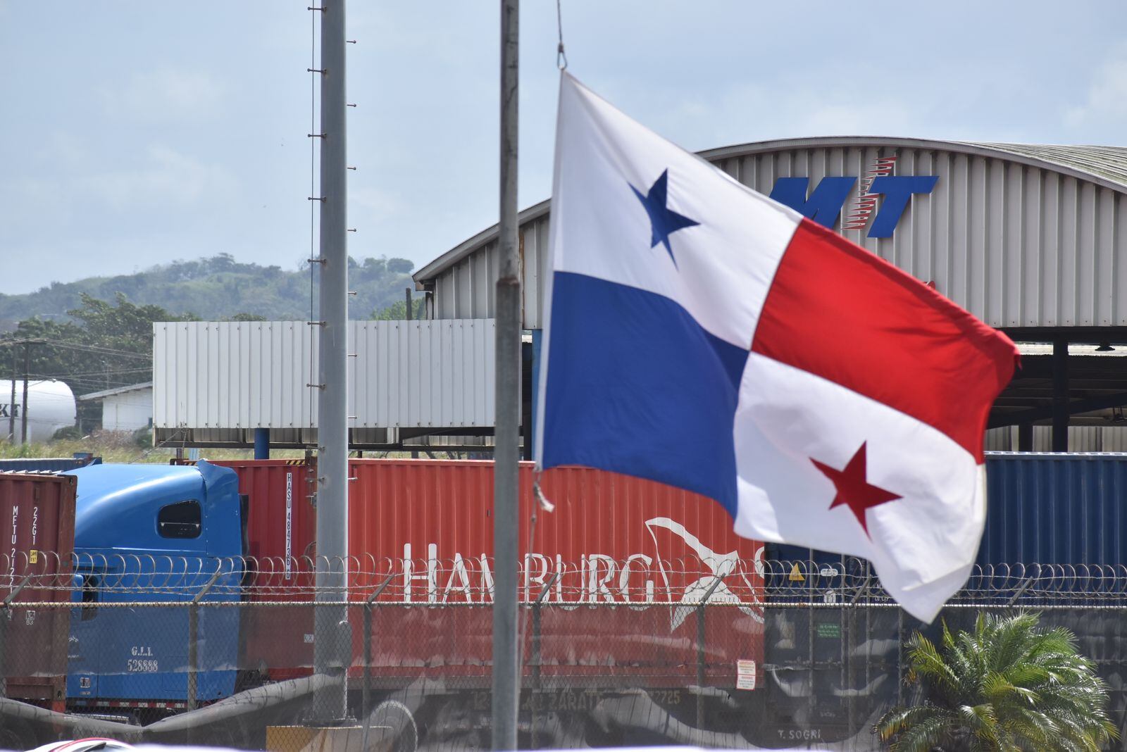 General (R) Juan Carlos Buitrago Arias, líder de COEPA, durante una conferencia sobre el combate al comercio ilícito de productos y su relación con el crimen organizado transnacional. El evento se llevó a cabo en Ciudad de Panamá el pasado 2 de febrero.