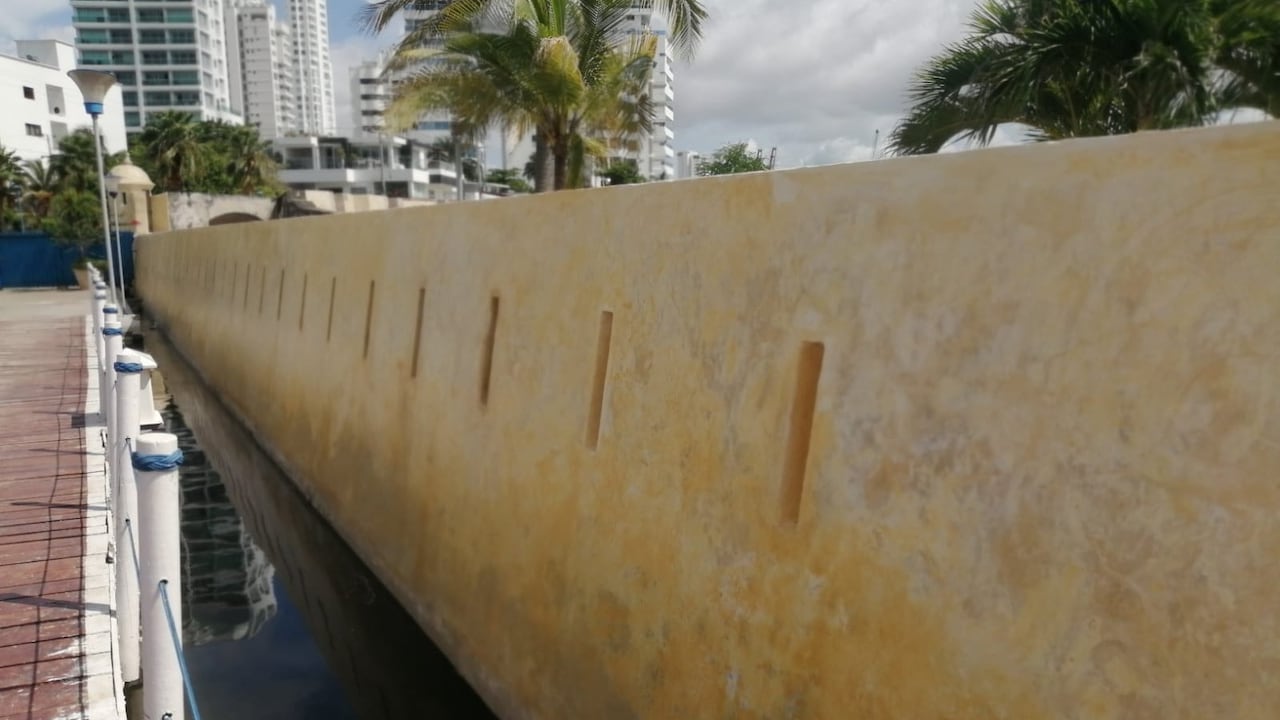 El Ministerio de Cultura dio a conocer la foto de la muralla de Cartagena ya reinstaurada. Foto de @mincultura