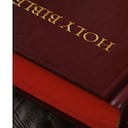 Lleve la Biblia en su dispositivo móvil.