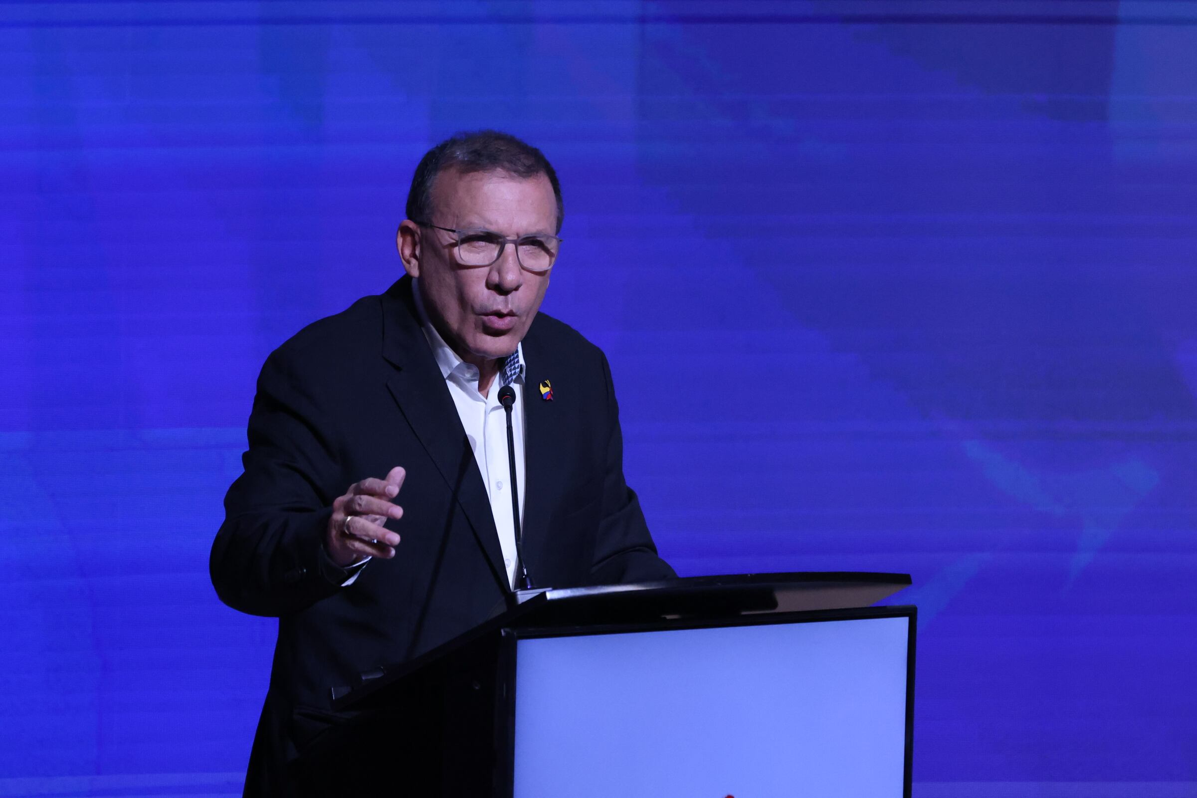 CUMBRE DE GOBERNADORES 15 abril 2026 Roy Barreras candidato presidencial