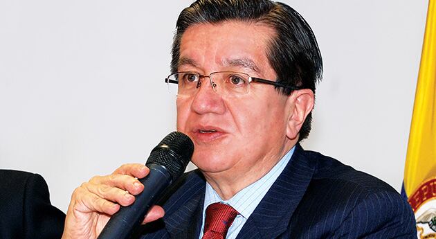 El viceministro de Salud, Fernando Ruiz, asegura que la tarea principal es la vigilancia durante el tratamiento.