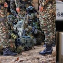 Ejército y puesto de votación. Imágenes de referencia.