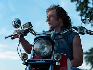 Jeremy Allen White, el actor del momento, demuestra como Kerry Von Erich el por qué.