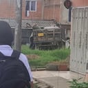 Sitio donde detonó el vehículo cargado con explosivos.