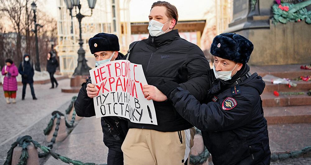 La oposición a la invasión es cada vez más generalizada en la opinión publica de Rusia. 