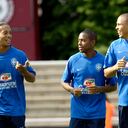 Robinho, junto a Ronaldinho y Ronaldo en un entrenamiento de Brasil