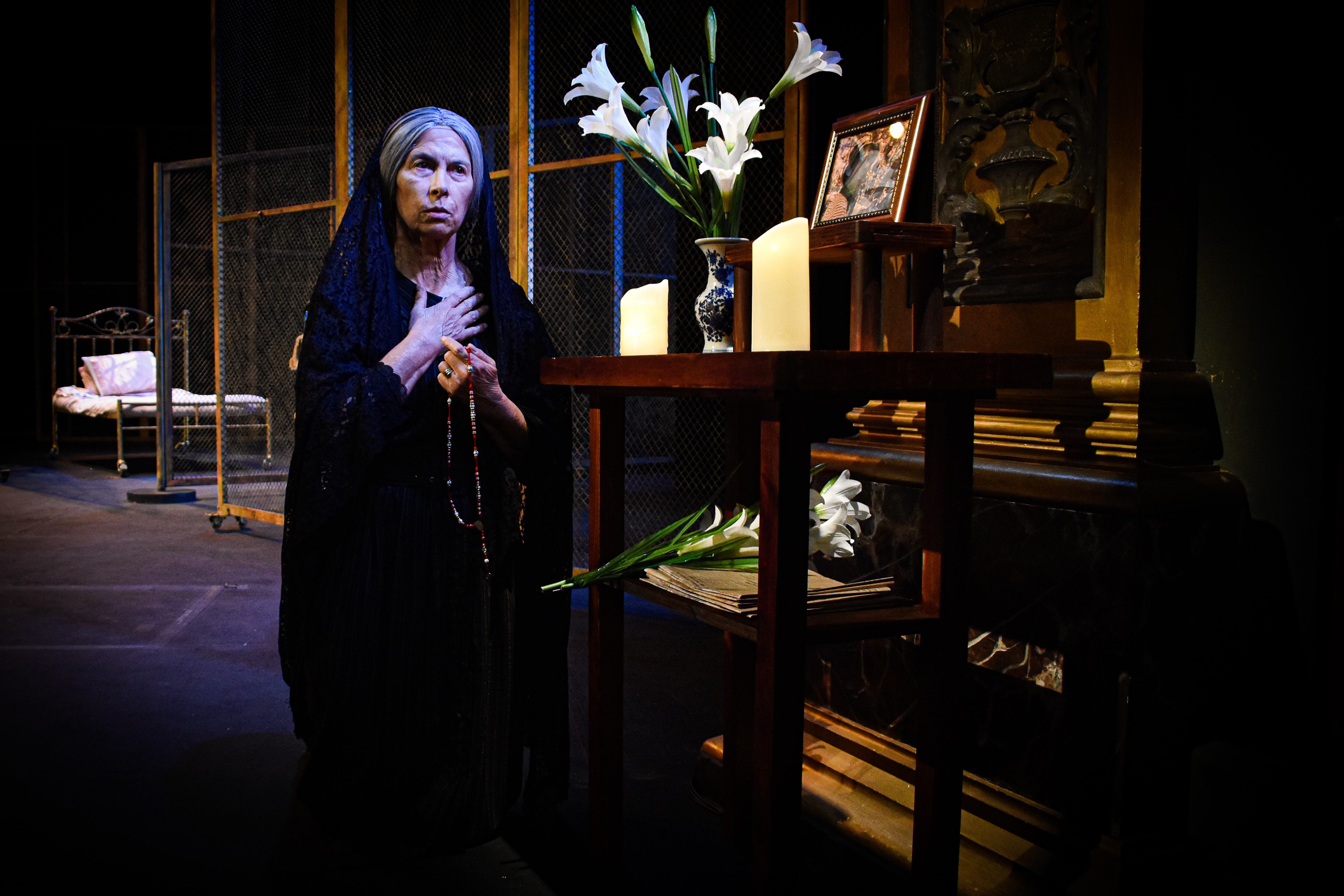 El Coronel no tiene quien le escriba Teatro Colón