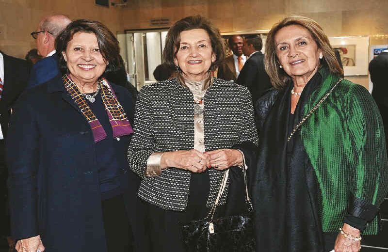 Constanza Pignalosa, Consuelo Mendoza y Cristina Pignalosa