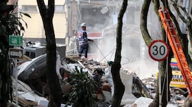 Demoliciones de los edificios Guadalupe y Molino Rojo en el sur de Cali.