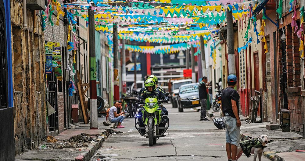 En lo que va de 2025 se han registrado cuatro atentados en el barrio San Bernardo. Autoridades les siguen la pista a los explosivos que llegan a la capital.