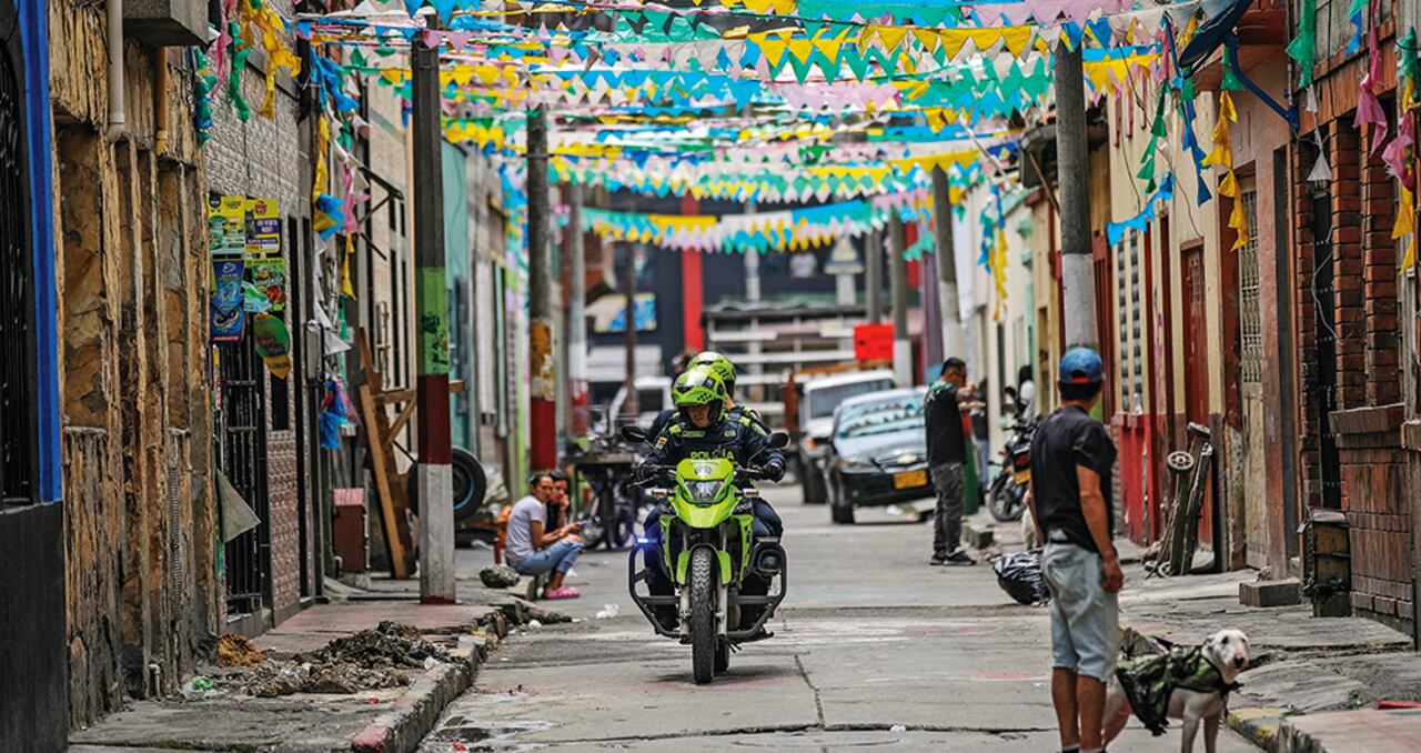 En lo que va de 2025 se han registrado cuatro atentados en el barrio San Bernardo. Autoridades les siguen la pista a los explosivos que llegan a la capital.