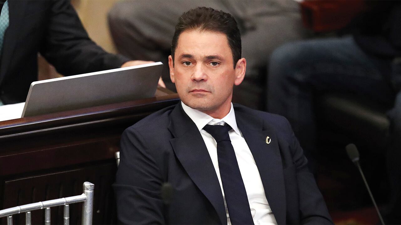 Ape Cuello lleva dos periodos en el Congreso de la República. En la más reciente elección obtuvo más de 93.000 votos en Cesar. 