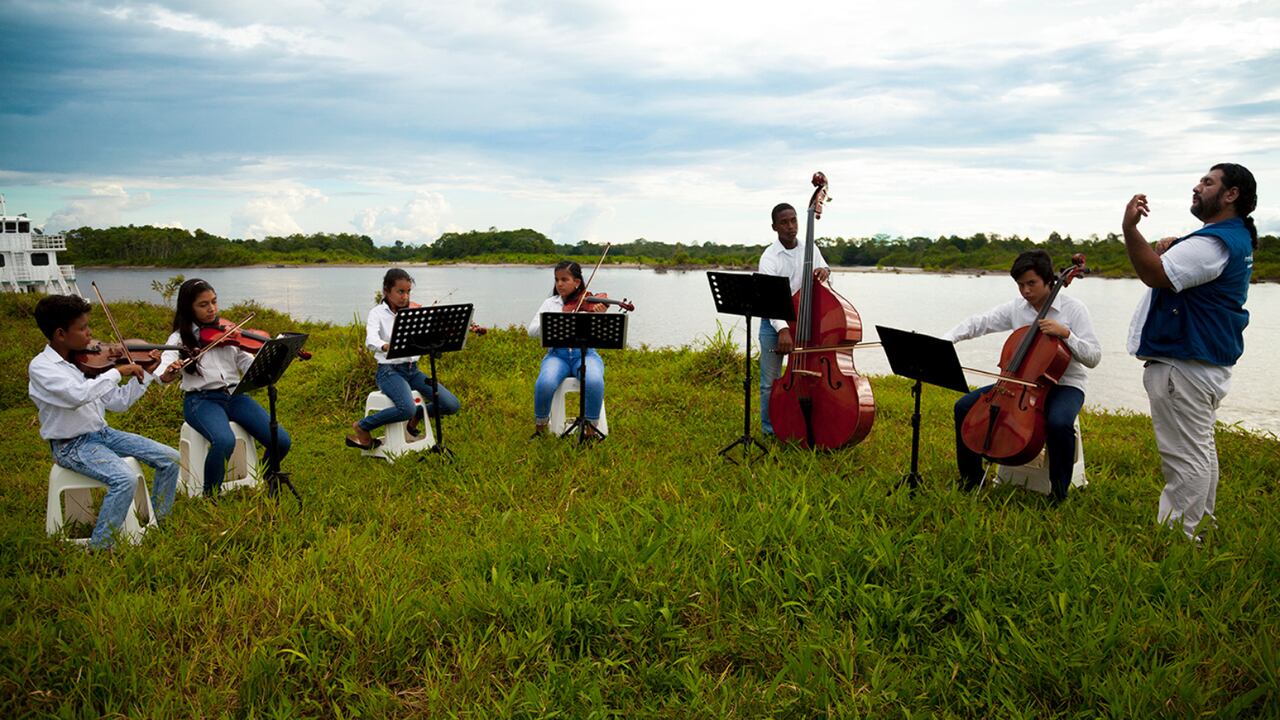 El programa Música en las Fronteras está conformado por 11 agrupaciones sinfónicas en diferentes zonas fronterizas del país.