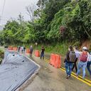 Vía entre Medellín y Manizales, a la altura de Santa Bárbara, con afectaciones causadas por las lluvias.